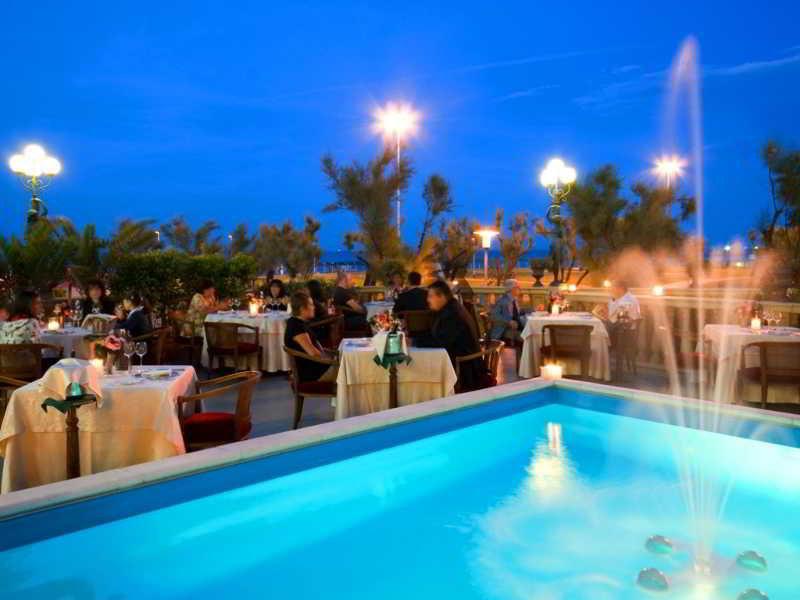 Hotel Vittoria Pesaro Exteriér fotografie The restaurant
