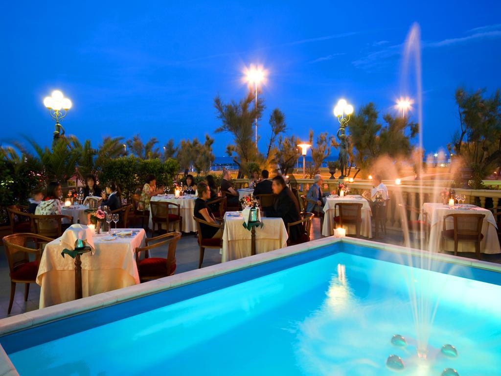Hotel Vittoria Pesaro Exteriér fotografie The restaurant